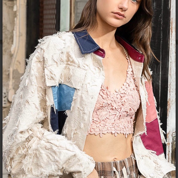 BP20🌹POL pretty white textured shacket w/color detailed pockets! Pretty+fun! - Picture 3 of 7